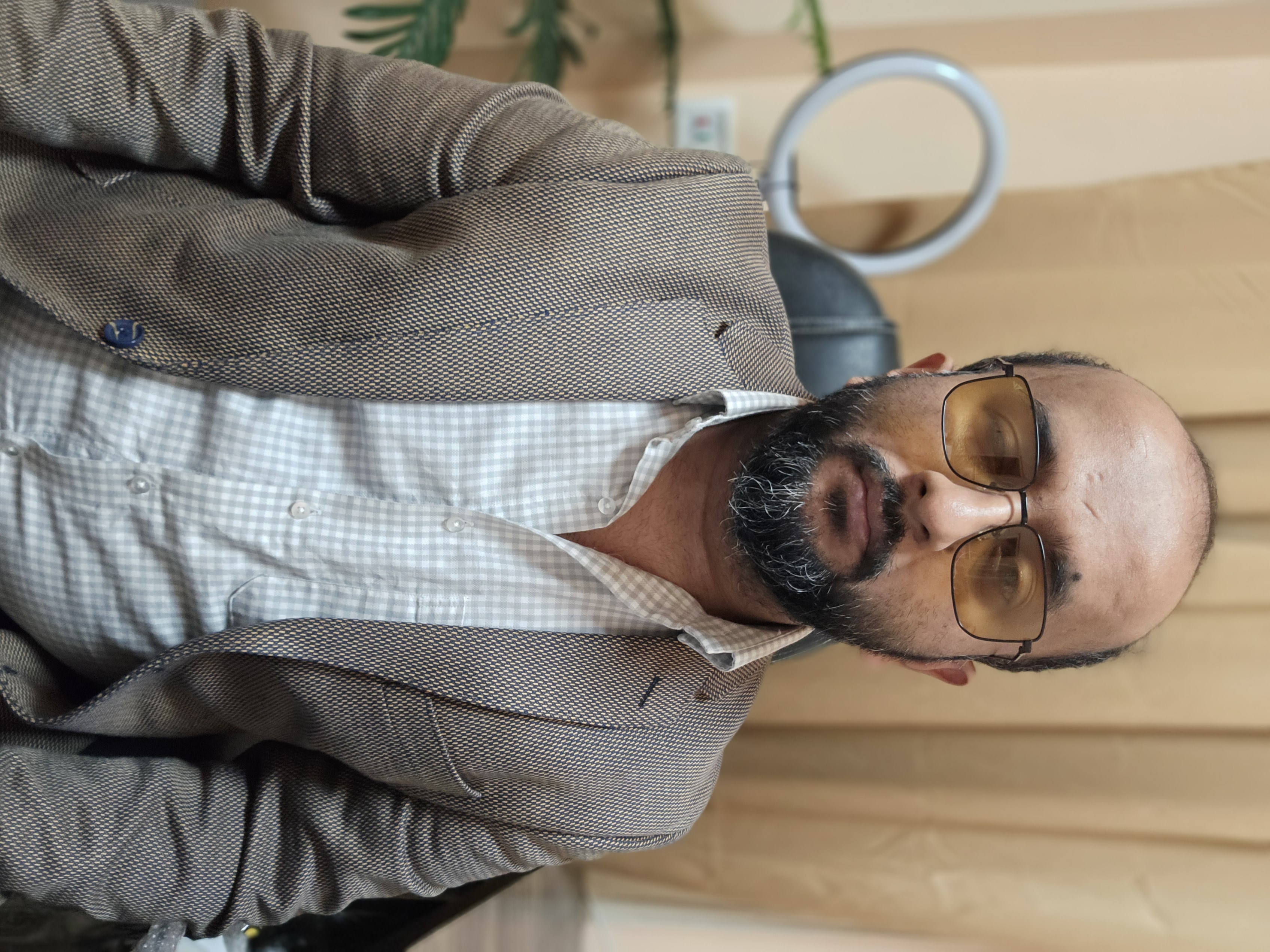Dr Mozaffar Hossain