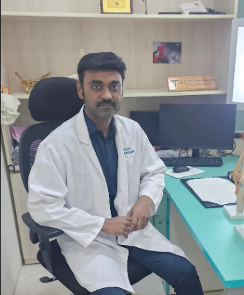 Dr Arvinth Arvinth